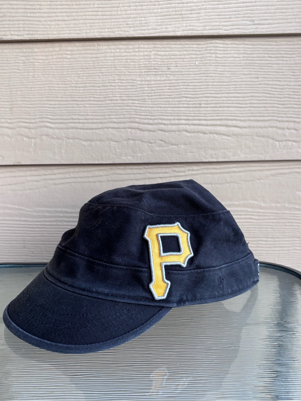 47 Short Brim Artist Hat with Pittsburgh Pirates logo on the side